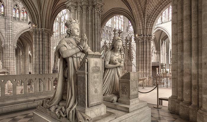 Statue Maria Antonietta e Luigi XVI a saint Denis