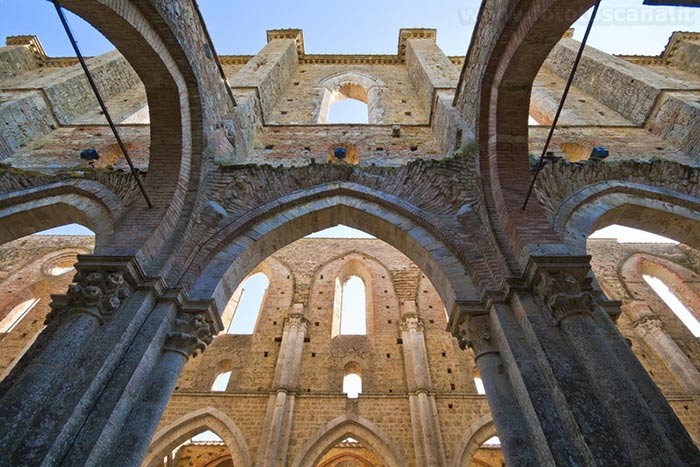 architettura gotica in Italia, san Galgano