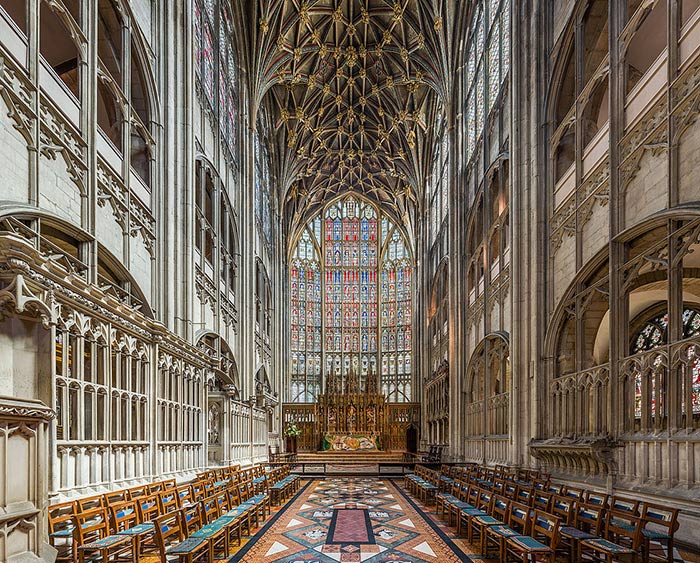 Interno cattedrale gotica di Gloucester