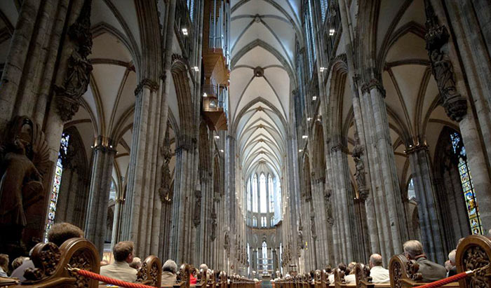 Navata cattedrale di Colonia